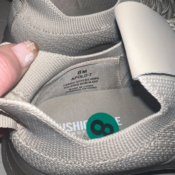 NWOT Cushionaire Women's Apolo Knit Sneakers - Picture 3 of 4